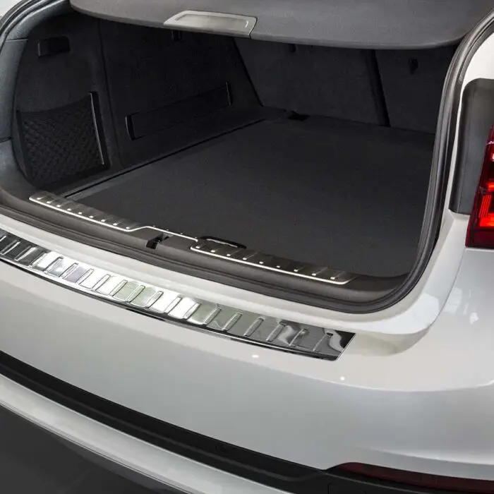 Ladekant alu BMW X6 II F16  08/2014