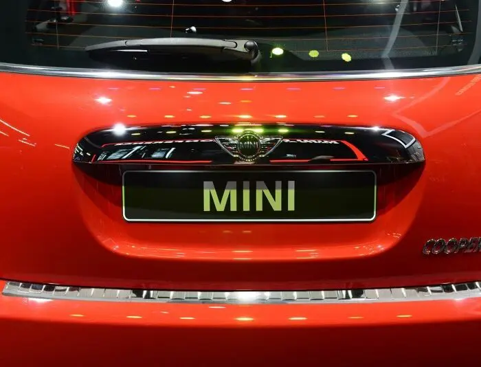 Ladekant alu MINI Cooper III  10/2013