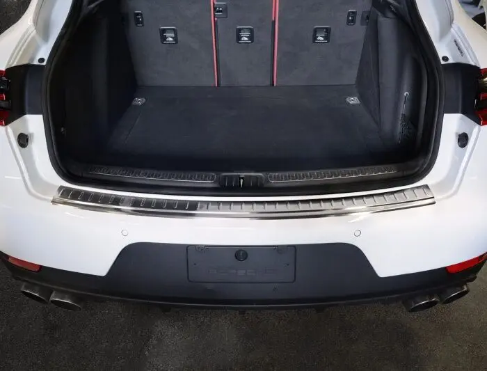 Ladekant alu Porsche Macan