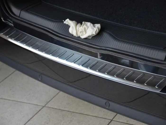 Ladekant alu Opel Zafira B  2010