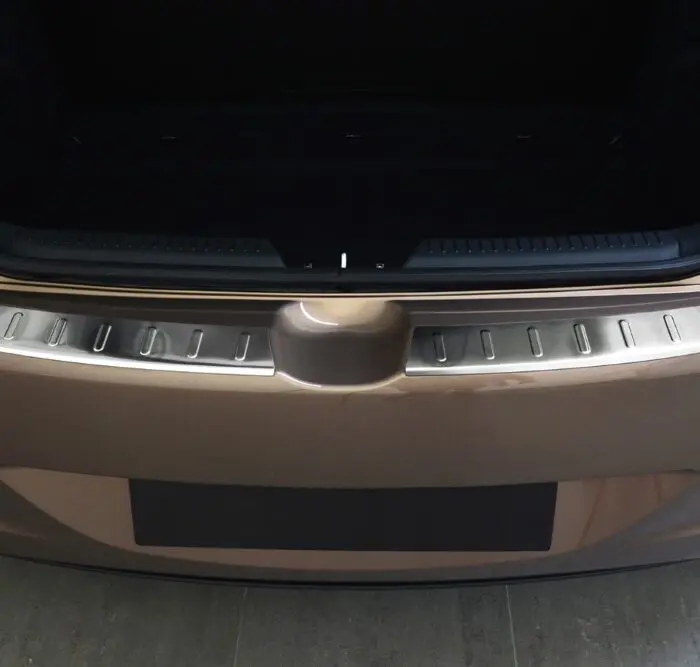 Ladekant alu Hyundai i30 5 dørs  03/2012