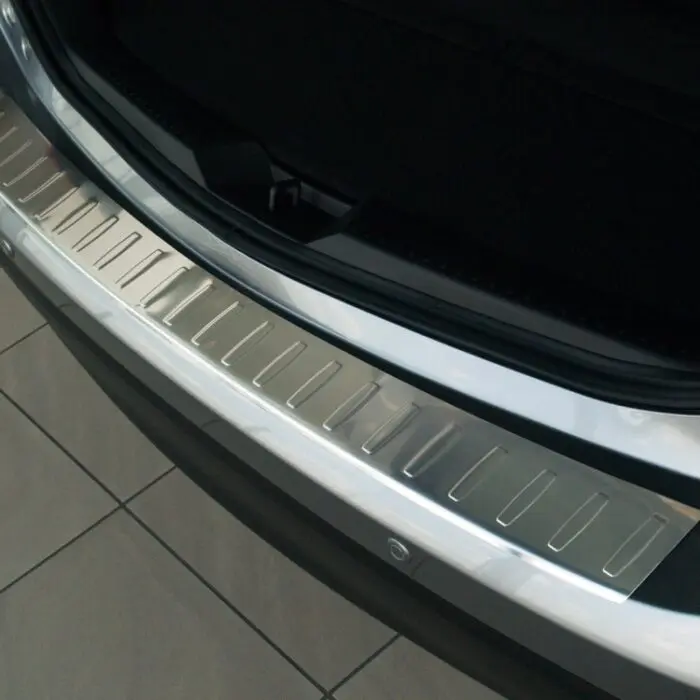 Ladekant alu Mazda 5 CW  09/2010