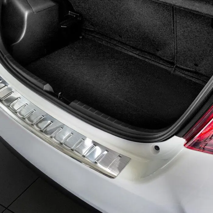 Ladekant alu Toyota Yaris III  5 dørs  8/2014 Face