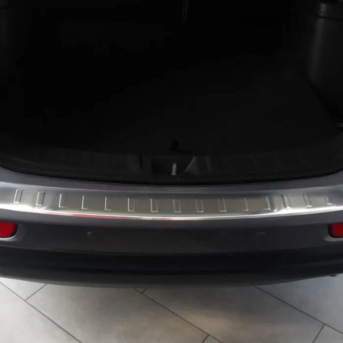 Ladekant alu Mitsubishi Outlander 8/2012 - 2015