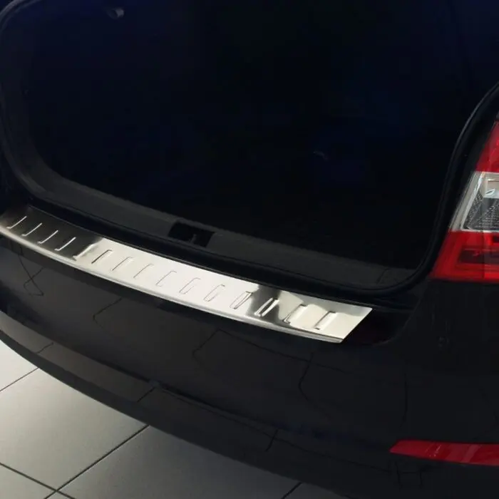 Ladekant alu Skoda Octavia III Limousine  11/2012