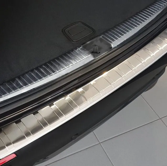 Ladekant alu Mercedes E-Klasse T-Modell W213  04/2