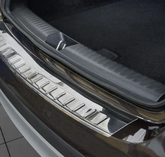 Ladekant alu Mercedes GLA  2013