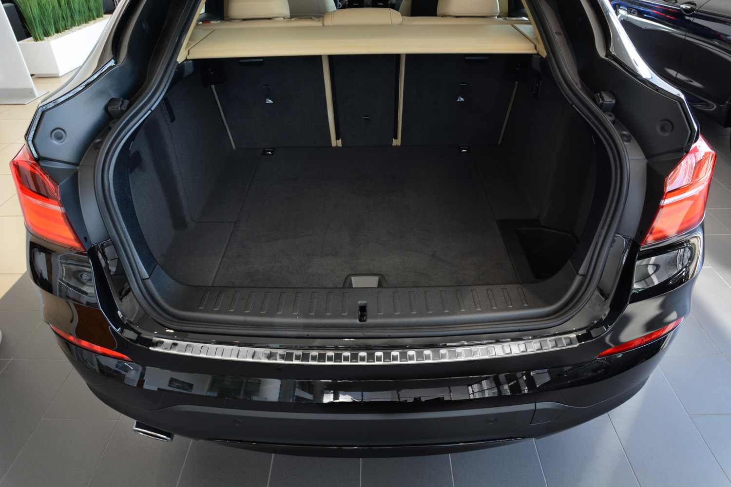 Ladekant alu BMW X4 F26 04/2014