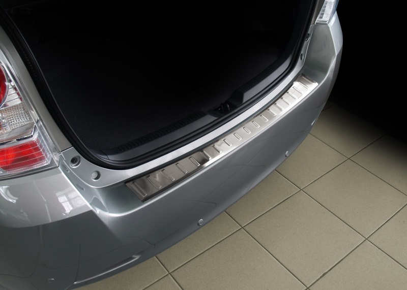 Ladekant alu Toyota Verso II 5 türer 2013