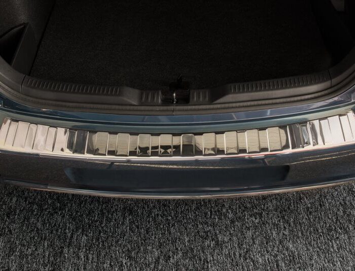 Ladekant alu Toyota Auris Touring Sport  06/2015