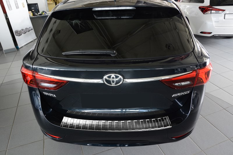 Ladekant alu Toyota Avensis III Kombi Facelift 6/