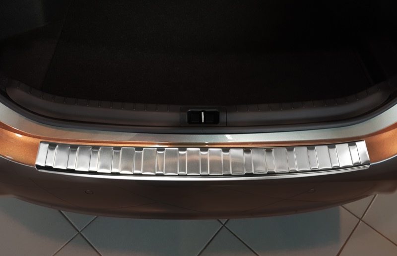 Ladekant alu Toyota Corolla XI (E160) Facelift 20