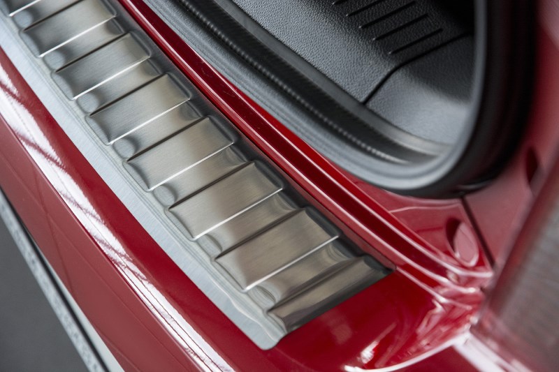 Ladekant alu Opel Karl Schrägheck 2015