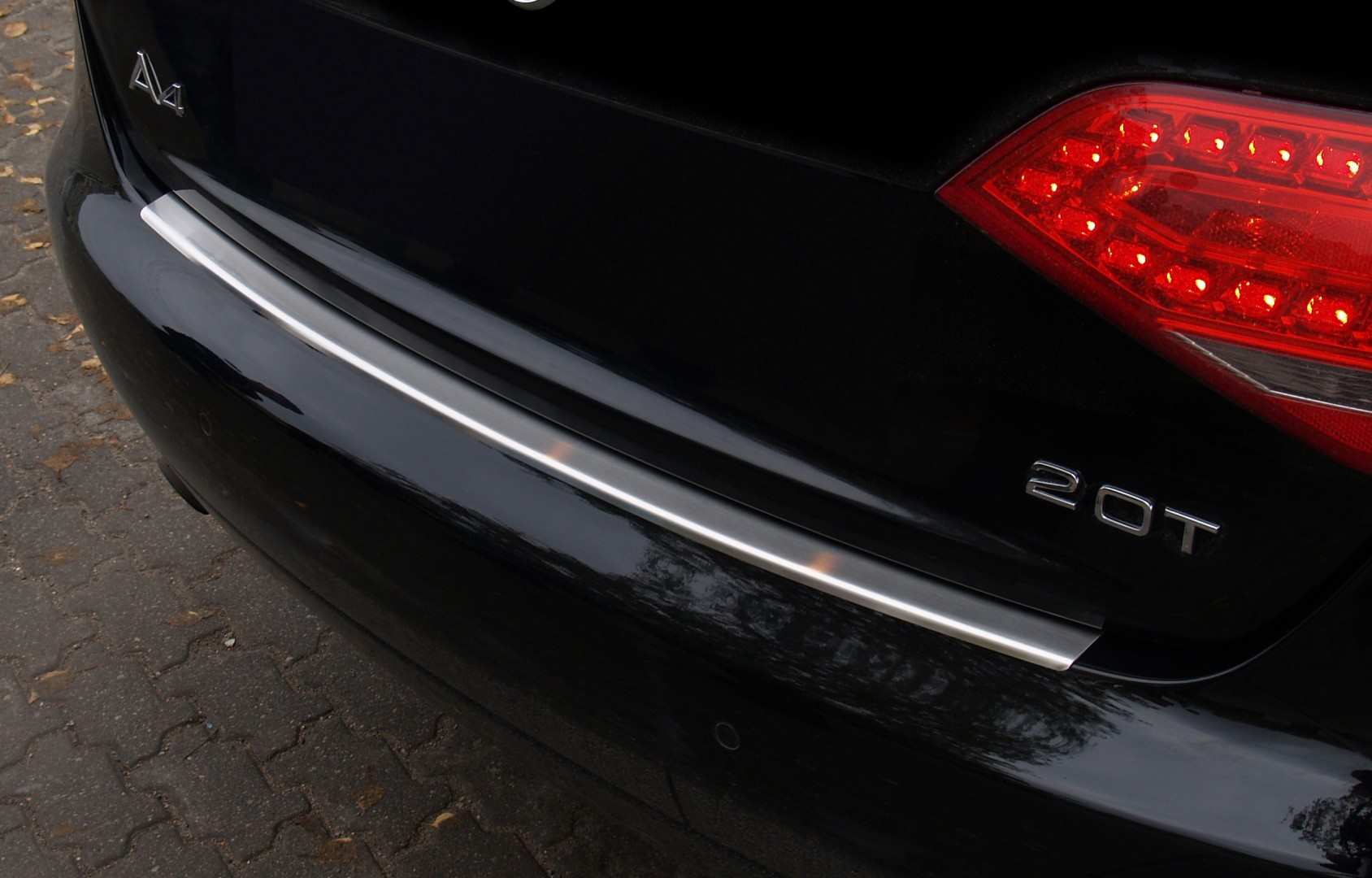 Ladekant alu Audi A4 Limousine 8K5,B8 04/2008-