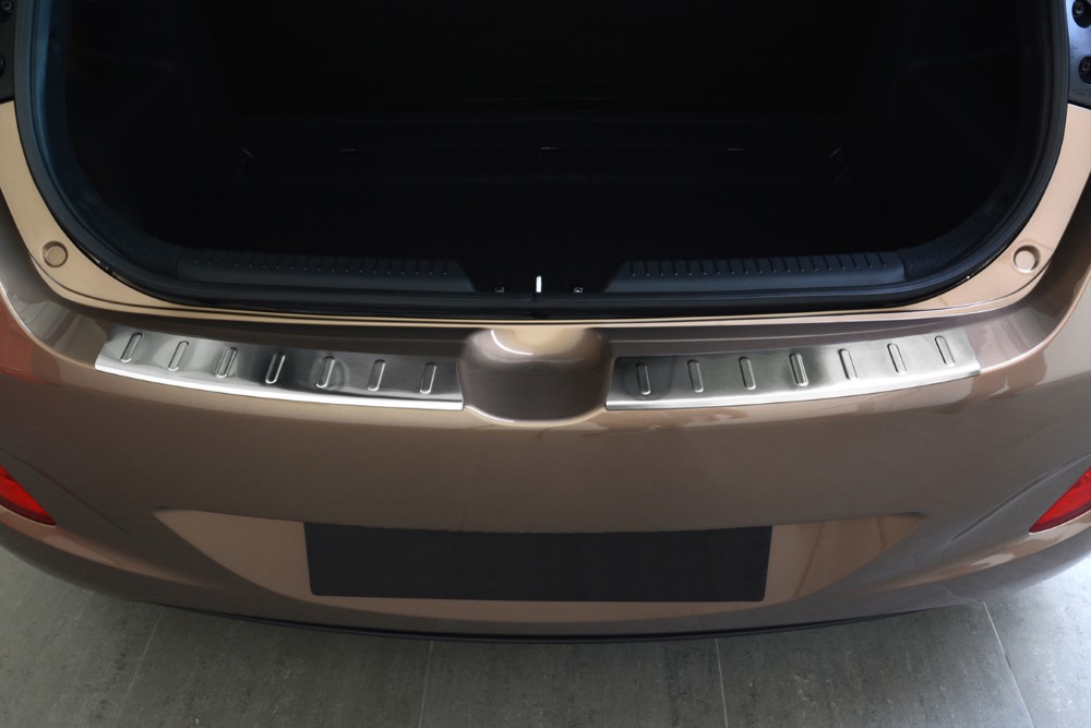 Ladekant alu Hyundai i30 5 dørs 03/2012