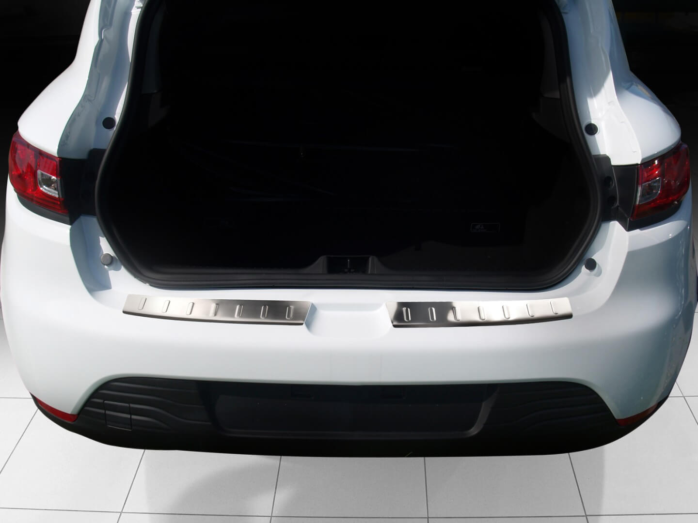 Ladekant alu Renault Clio IV 5 türer 11/2012