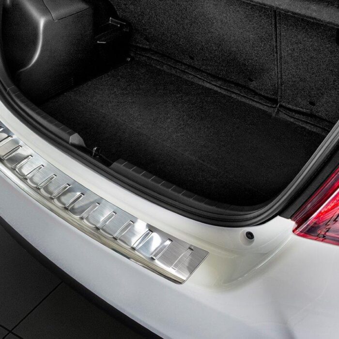 Ladekant alu Toyota Yaris III  5 dørs  8/2014 Face