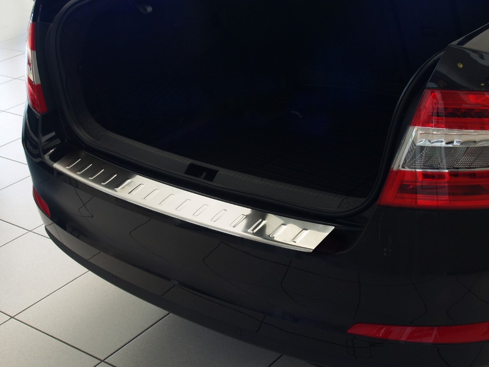 Ladekant alu Skoda Octavia III Limousine 11/2012