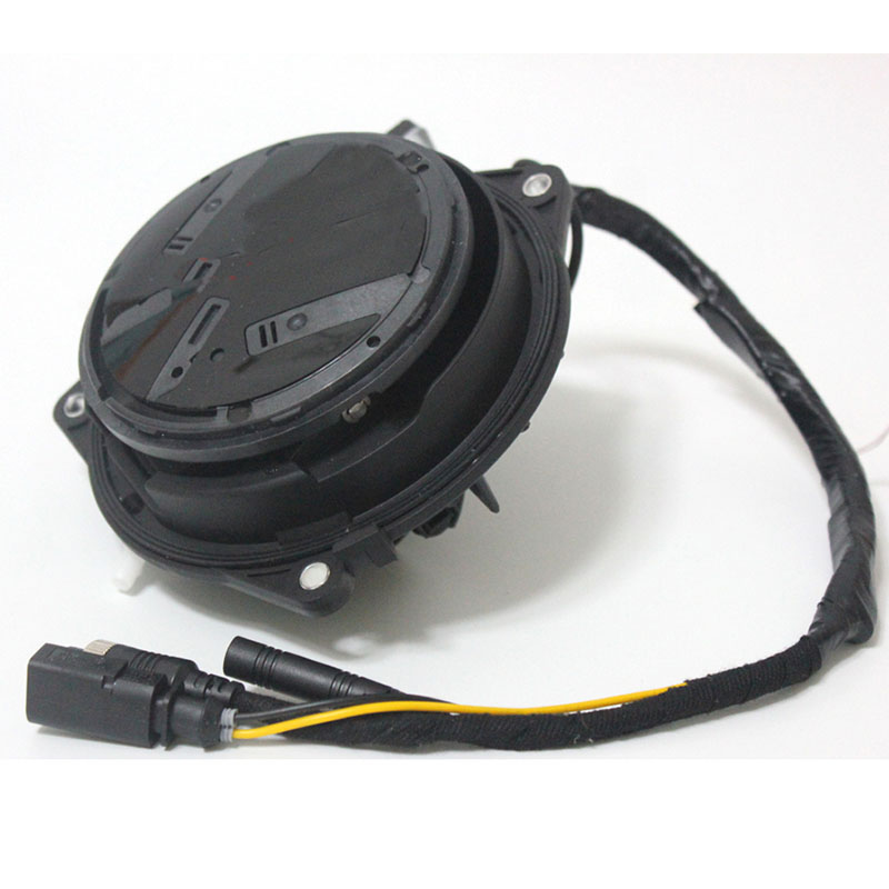 Bakkamera VW Golf 7 emblem kamera med motor - Image 3